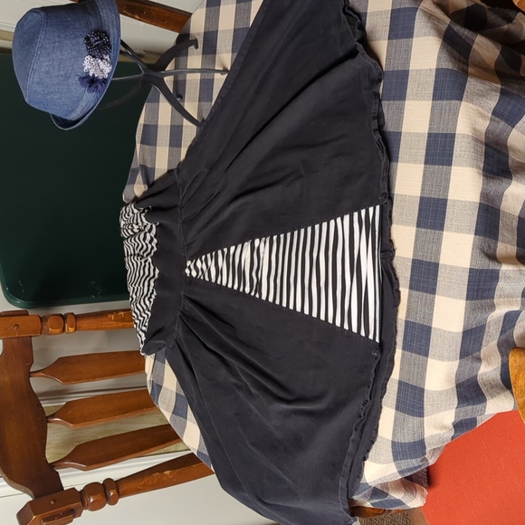 Aibeili black and white dress. Women's size 4X - Picture 7 of 7